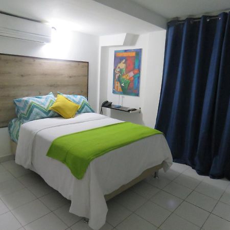 Serenade Lodging Rooms Panamaváros Kültér fotó