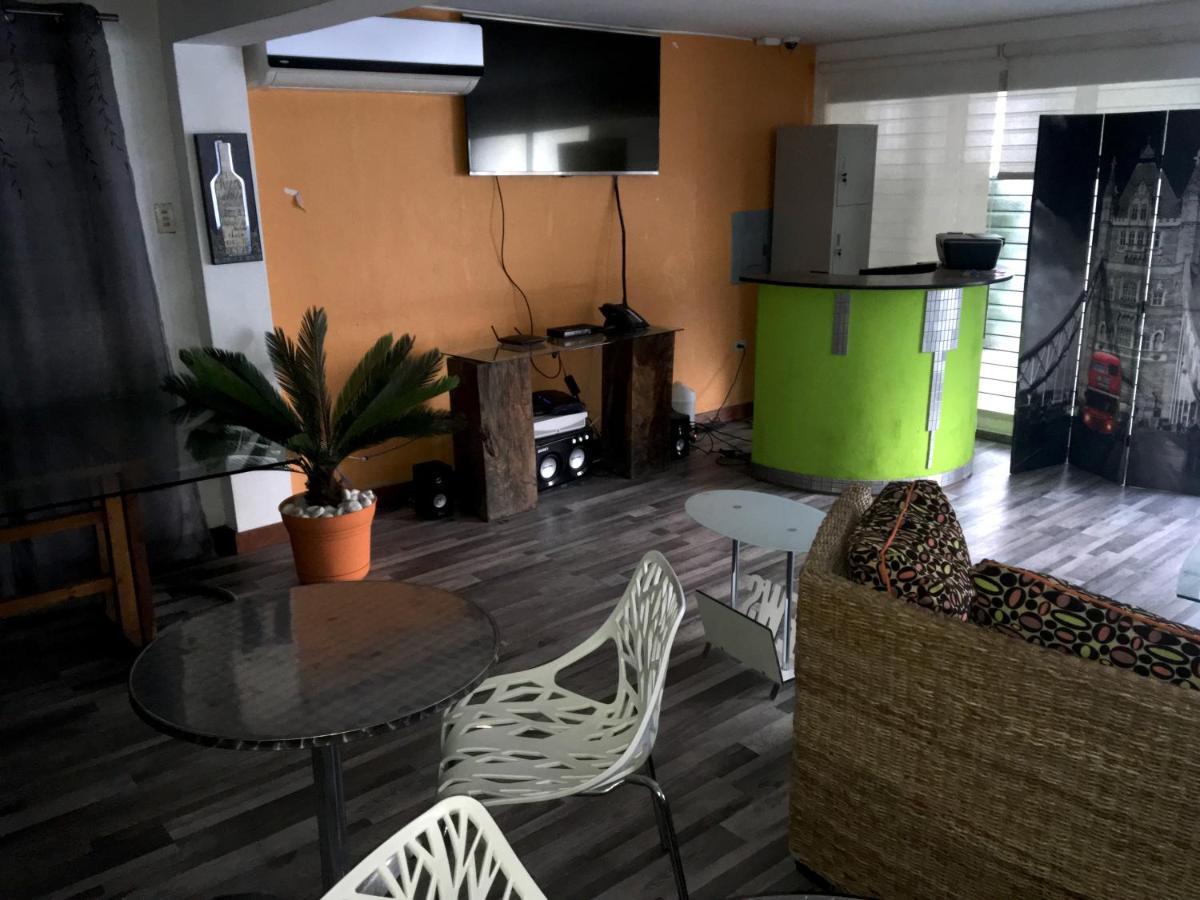 Serenade Lodging Rooms Panamaváros Kültér fotó